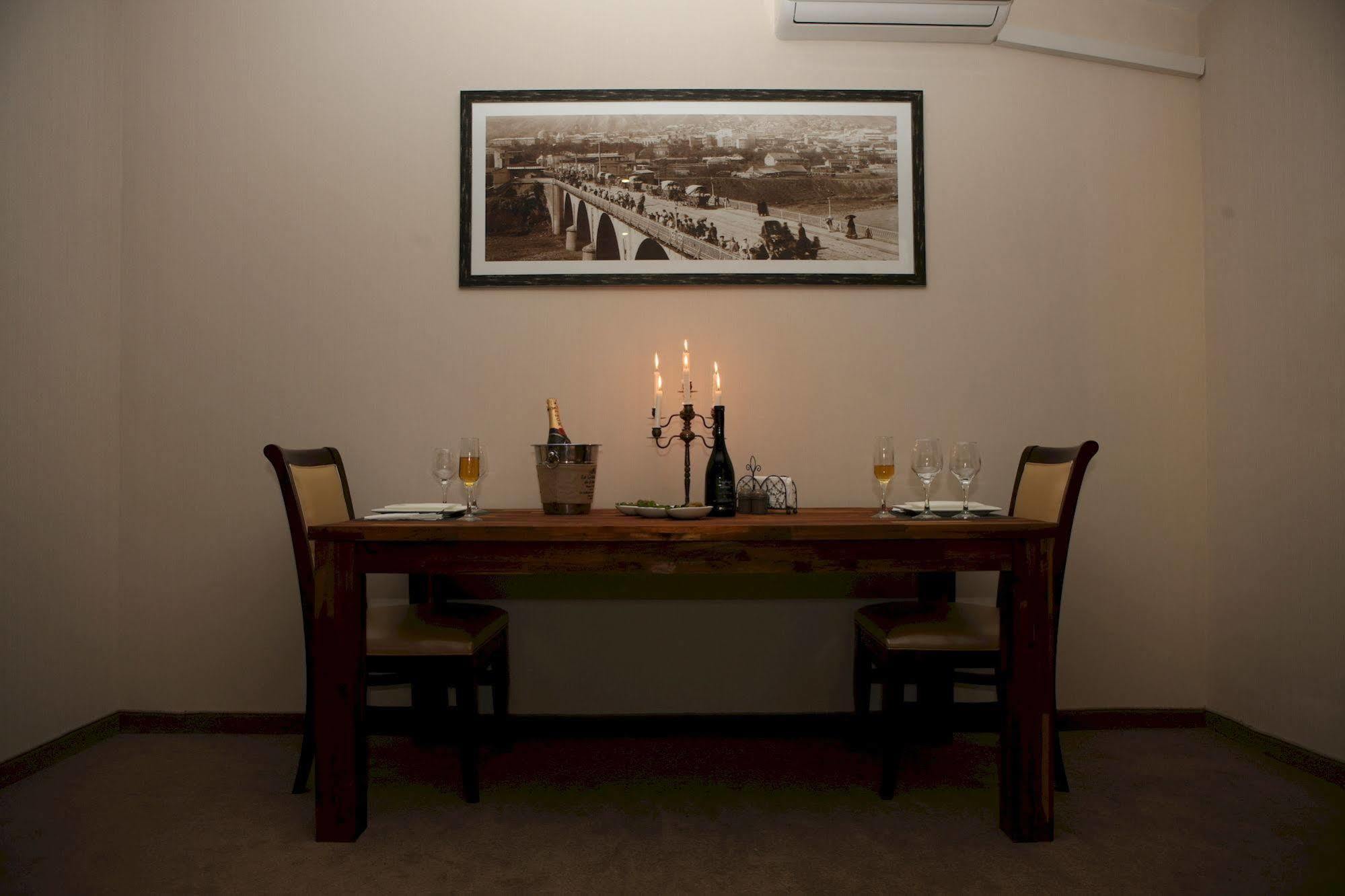 Hotel Orion Old Town Tbilisi Esterno foto